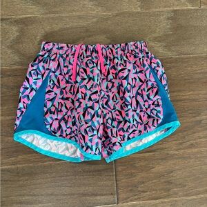 Athletic wear shorts